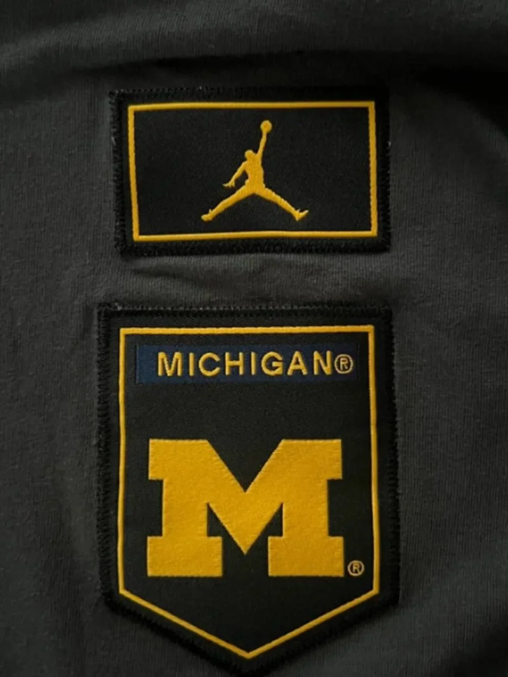 Jordan University of Michigan Military USA Hoodie Long Sleeve Nike Camo SMALL